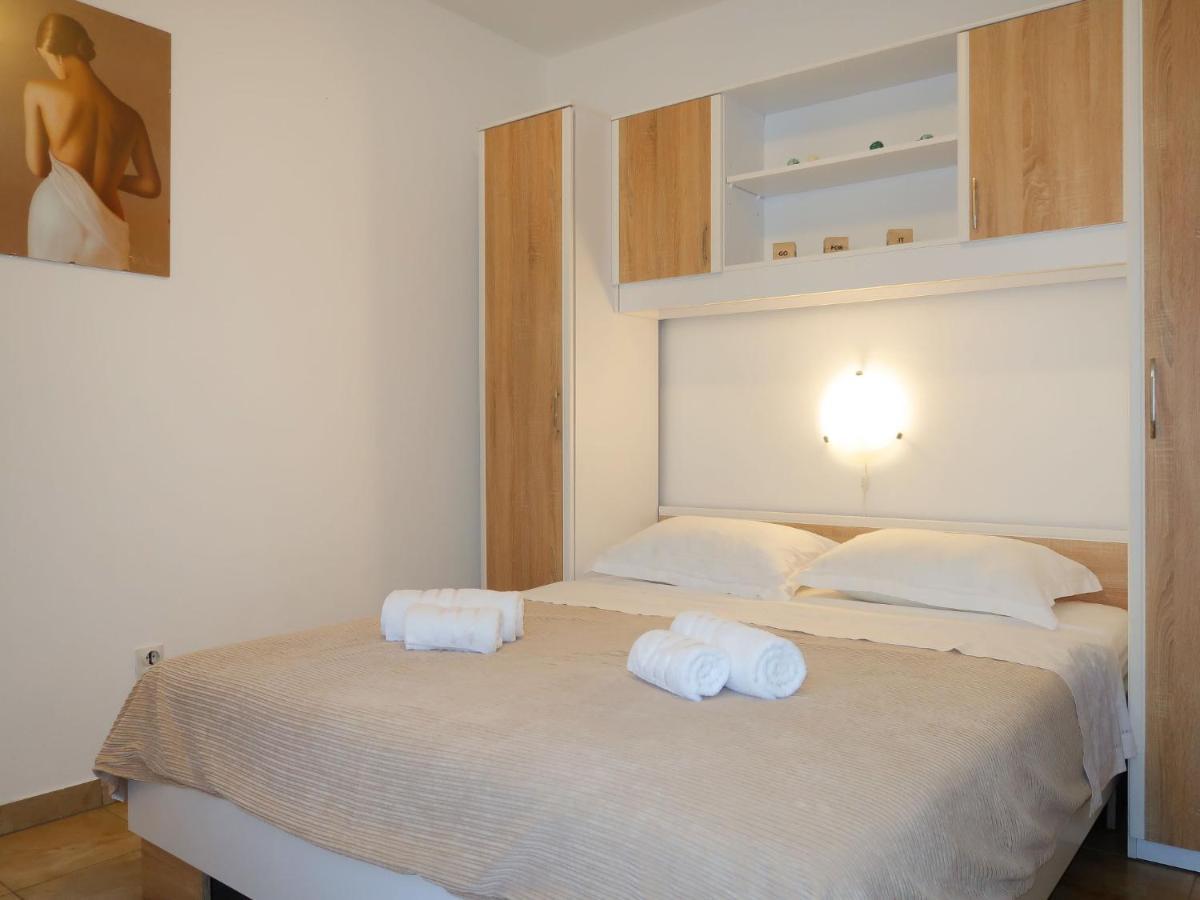 Apartment Meri - Krk211 By Interhome Kornic Luaran gambar