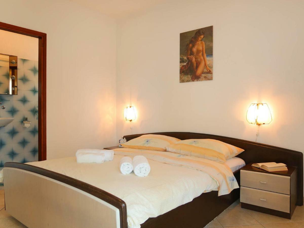 Apartment Meri - Krk211 By Interhome Kornic Luaran gambar